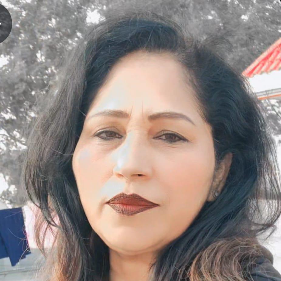 Meenakshi gaur