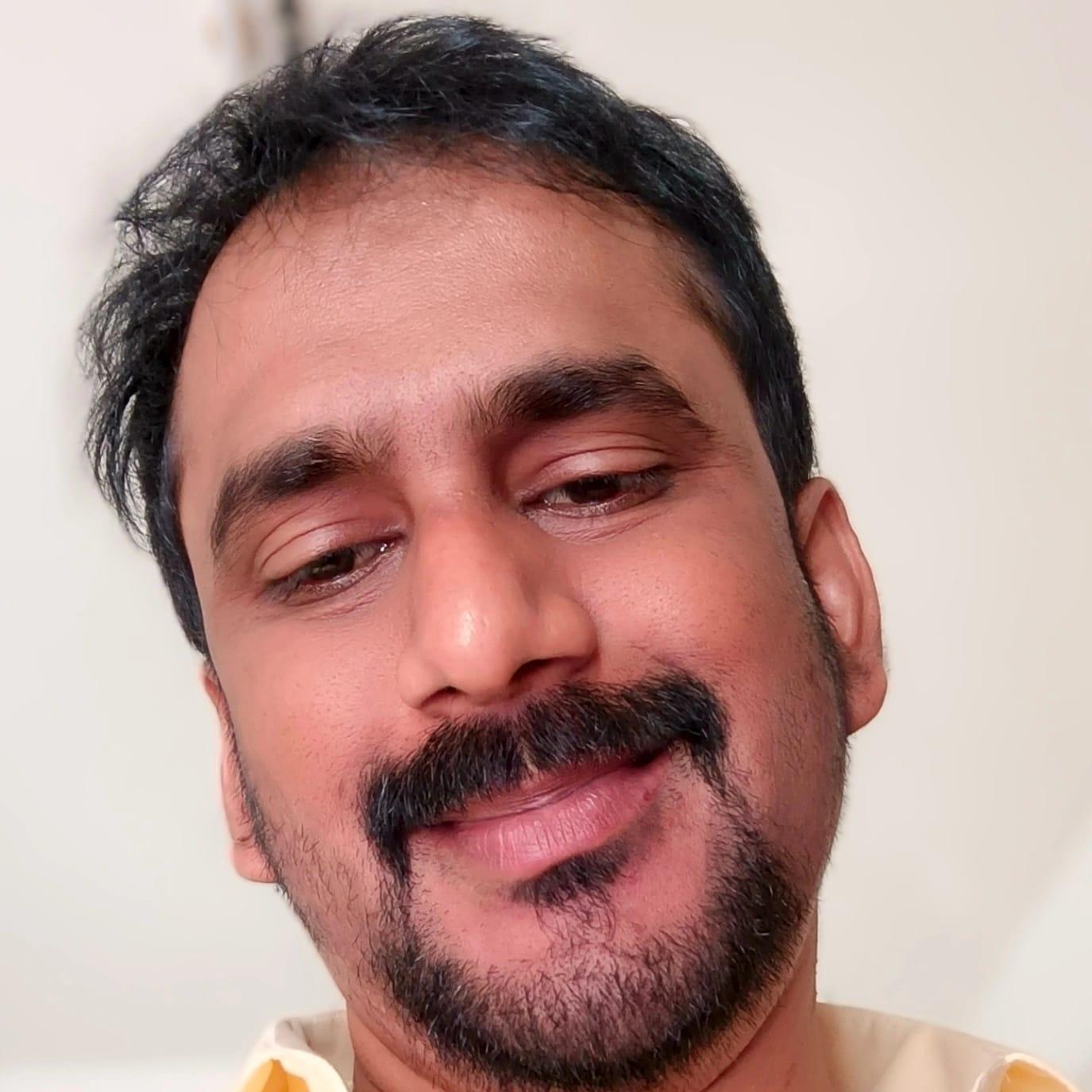 Karthikeyan K